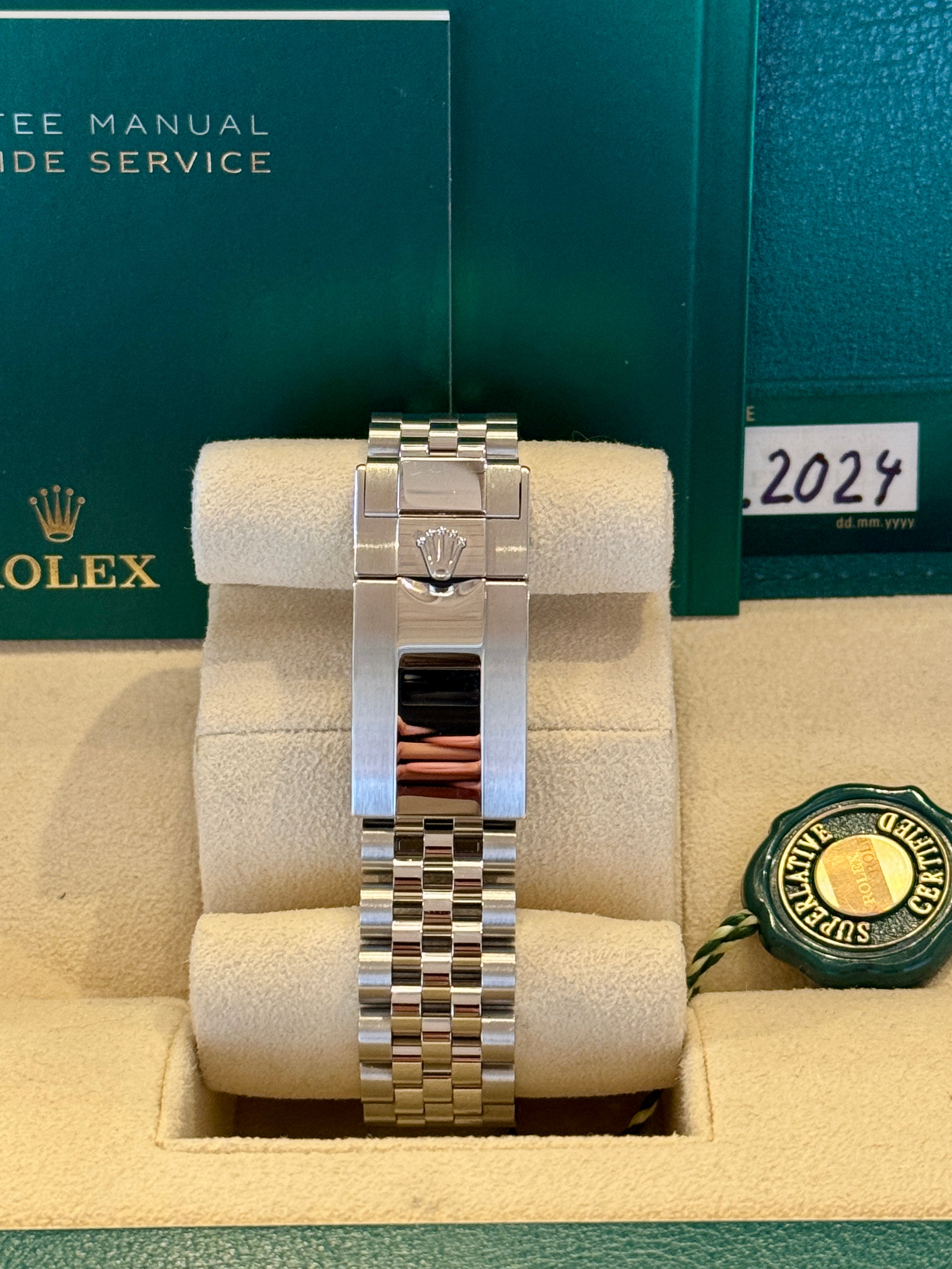 Rolex GMT Master 2 Pepsi 126710BLRO