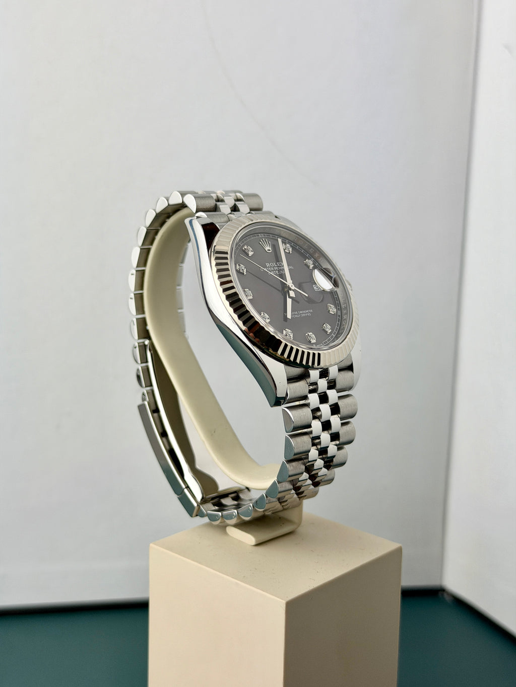 Rolex Datejust 41 – Rhodium Diamond Dial