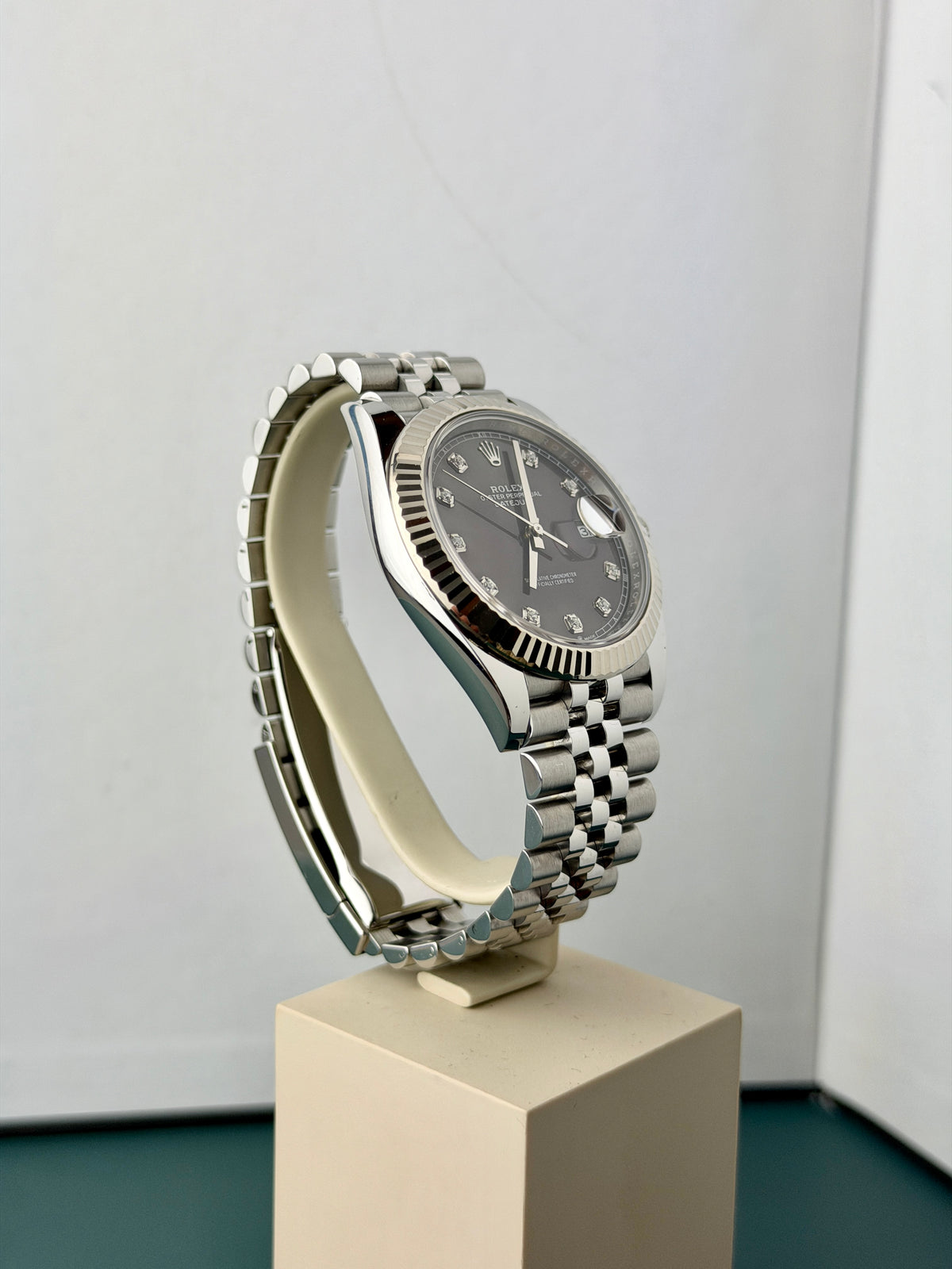 Rolex Datejust 41 – Rhodium Diamond Dial