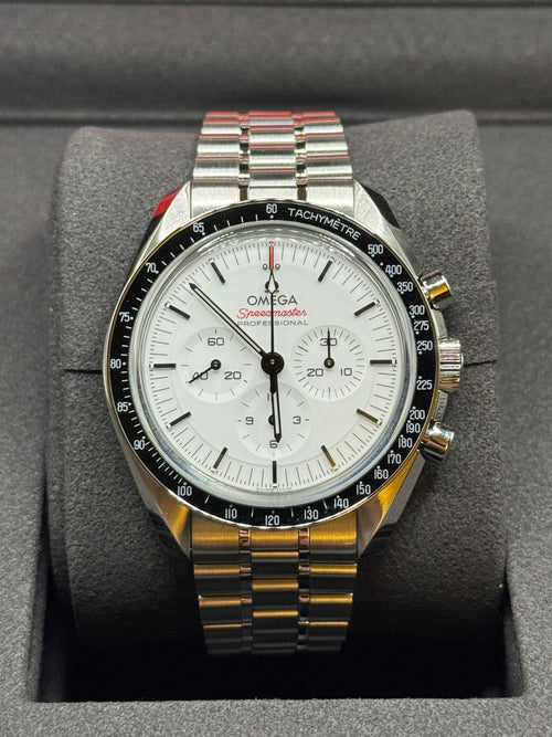 Omega Speedmaster Moonwatch - White