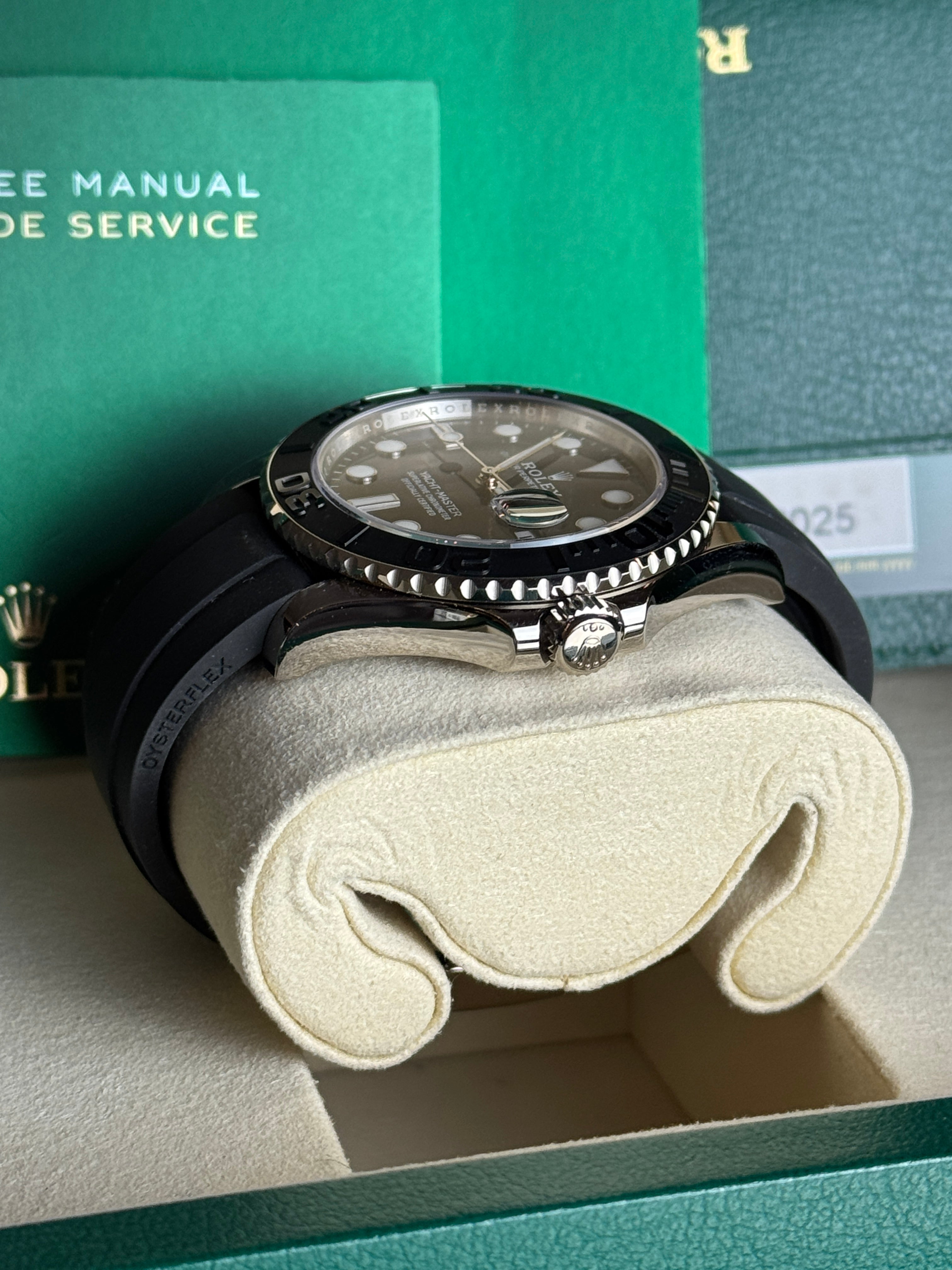 Rolex Yachtmaster 42 - 226659