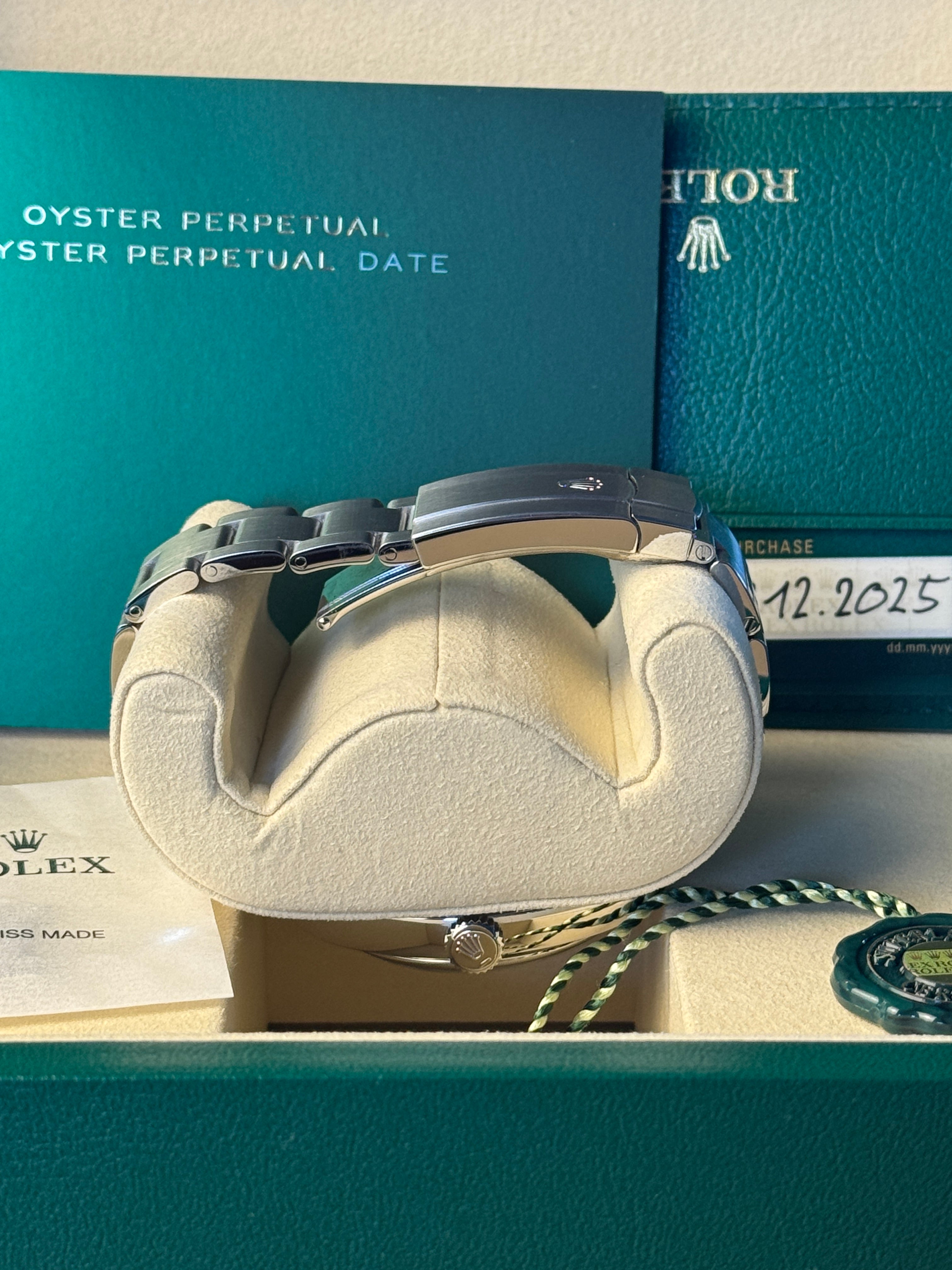 Rolex Oyster Perpetual 41 134300