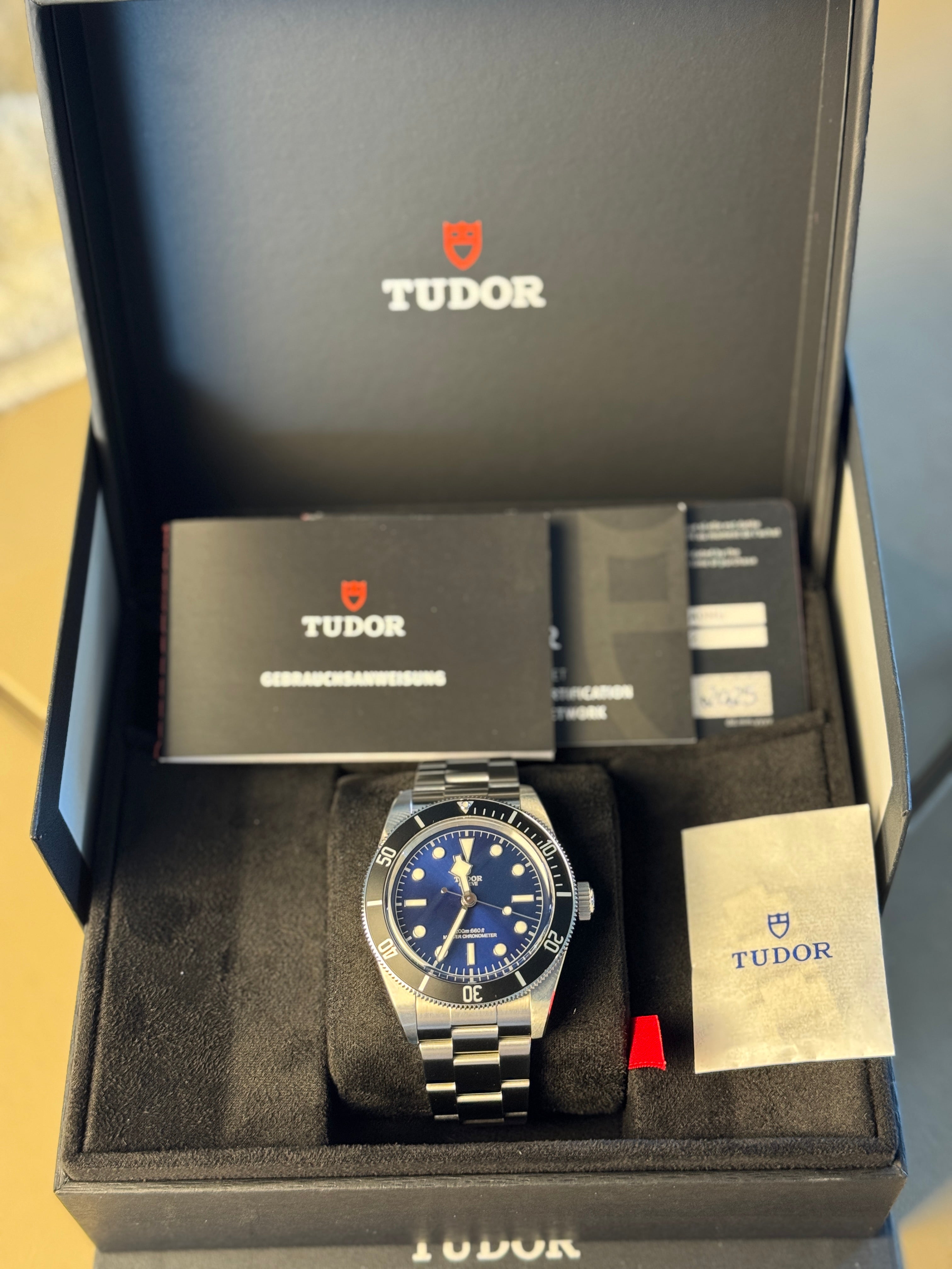 Tudor Black Bay 68