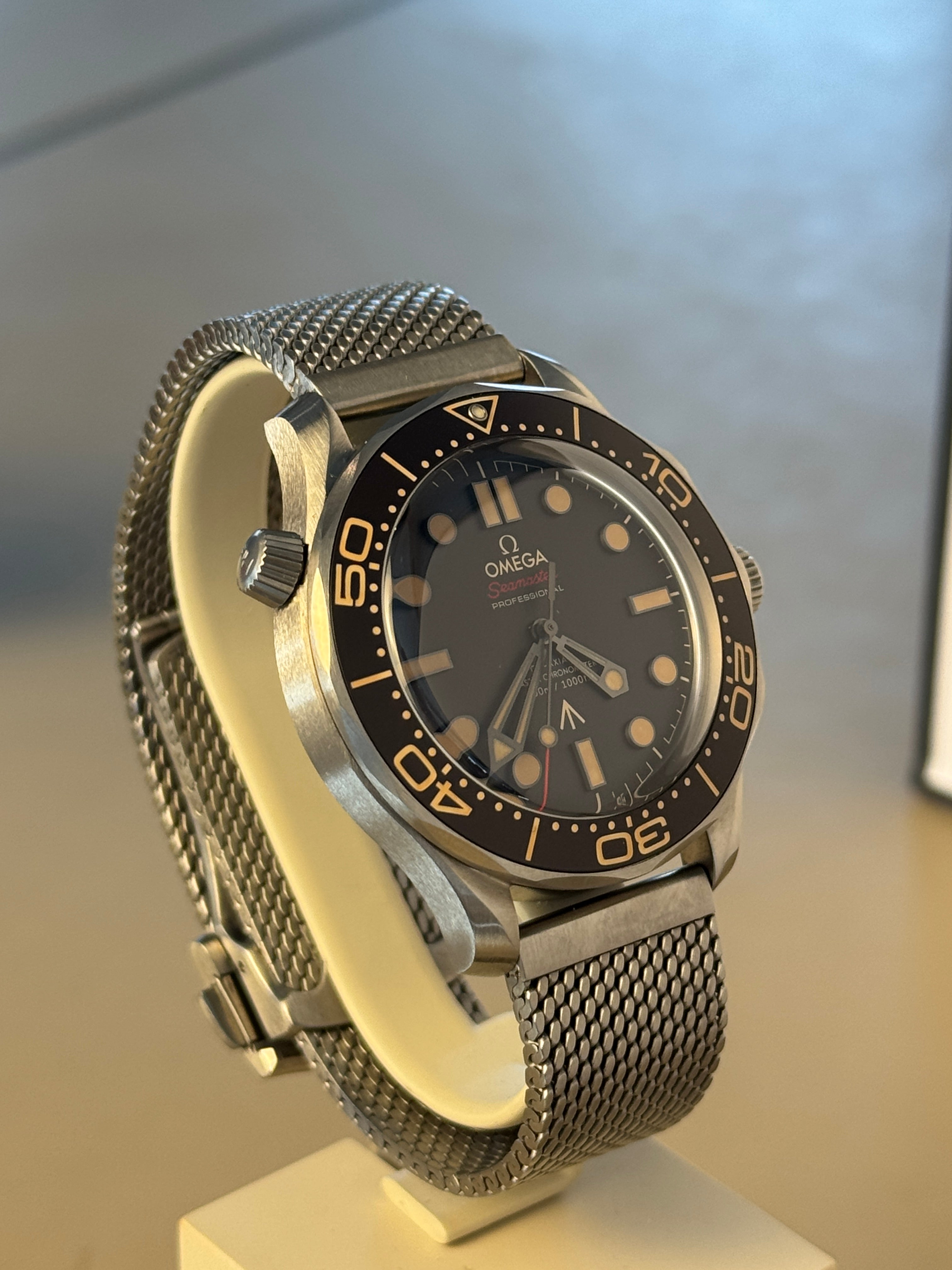 Omega James Bond Edition