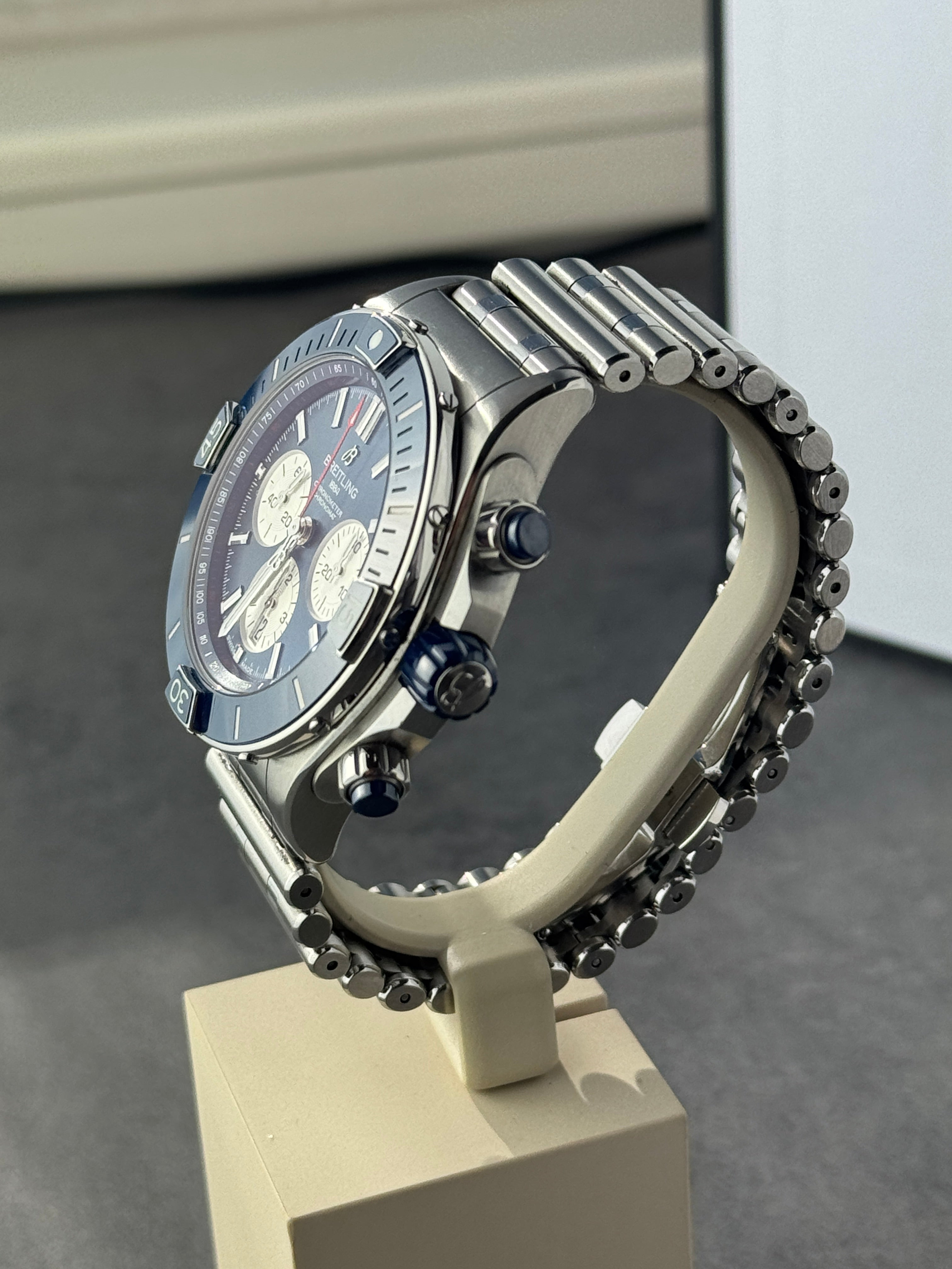 Breitling Super Chronomat B01 44