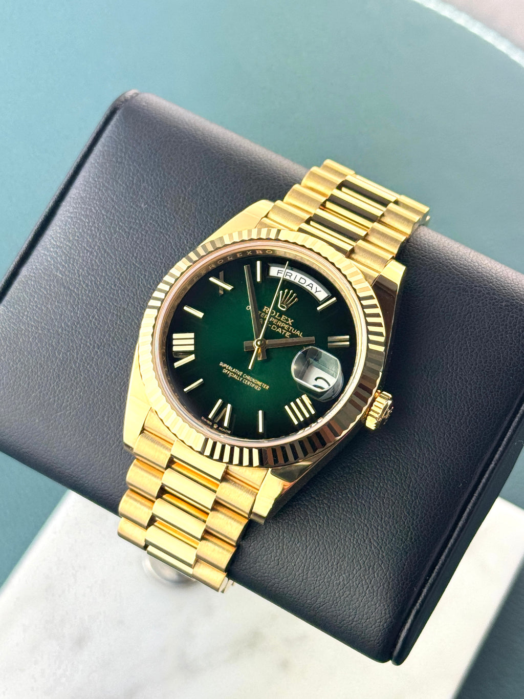 Rolex Day Date 40 Gelbgold Grün 228238