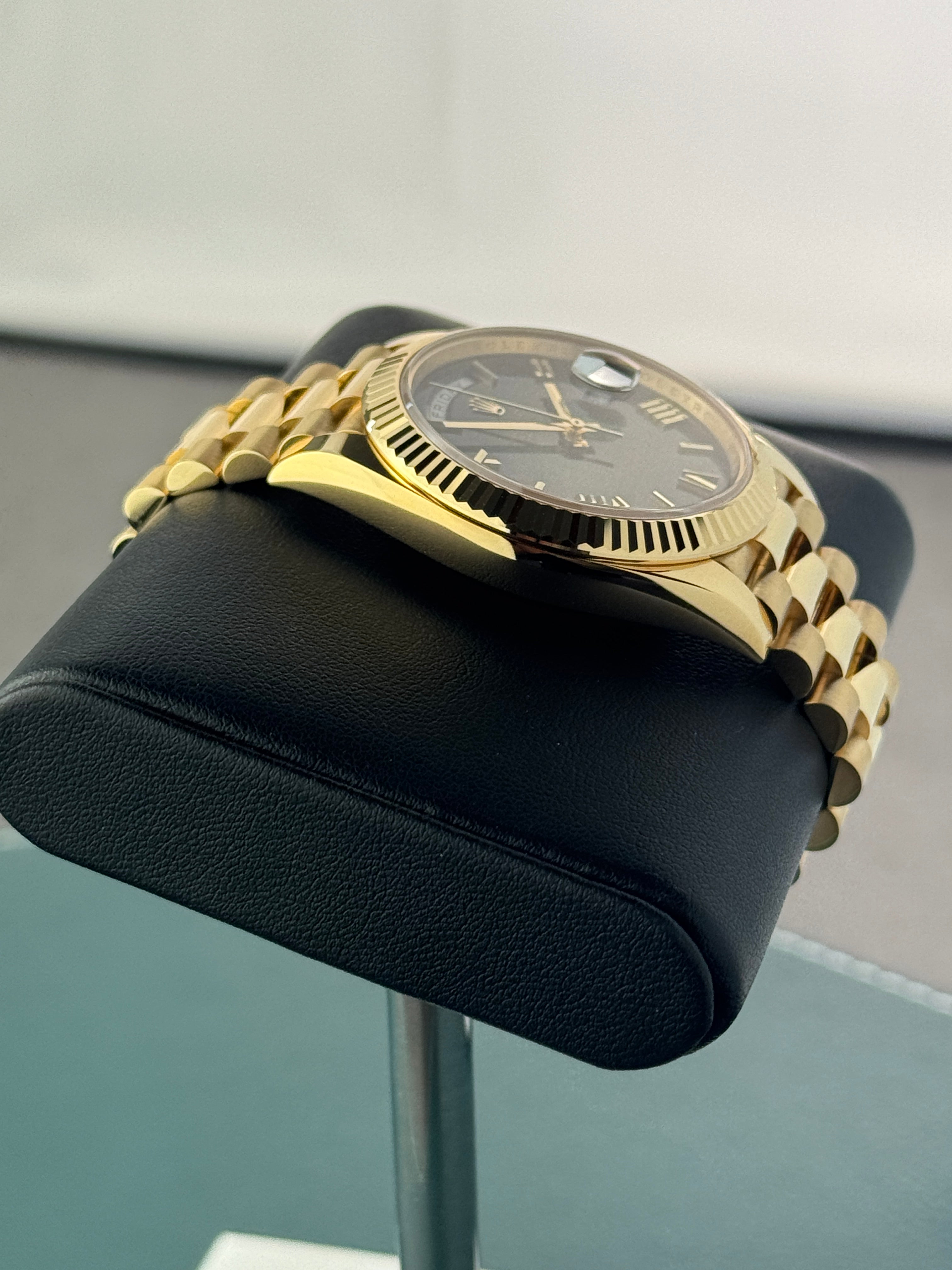 Rolex Day Date 40 Gelbgold Grün 228238