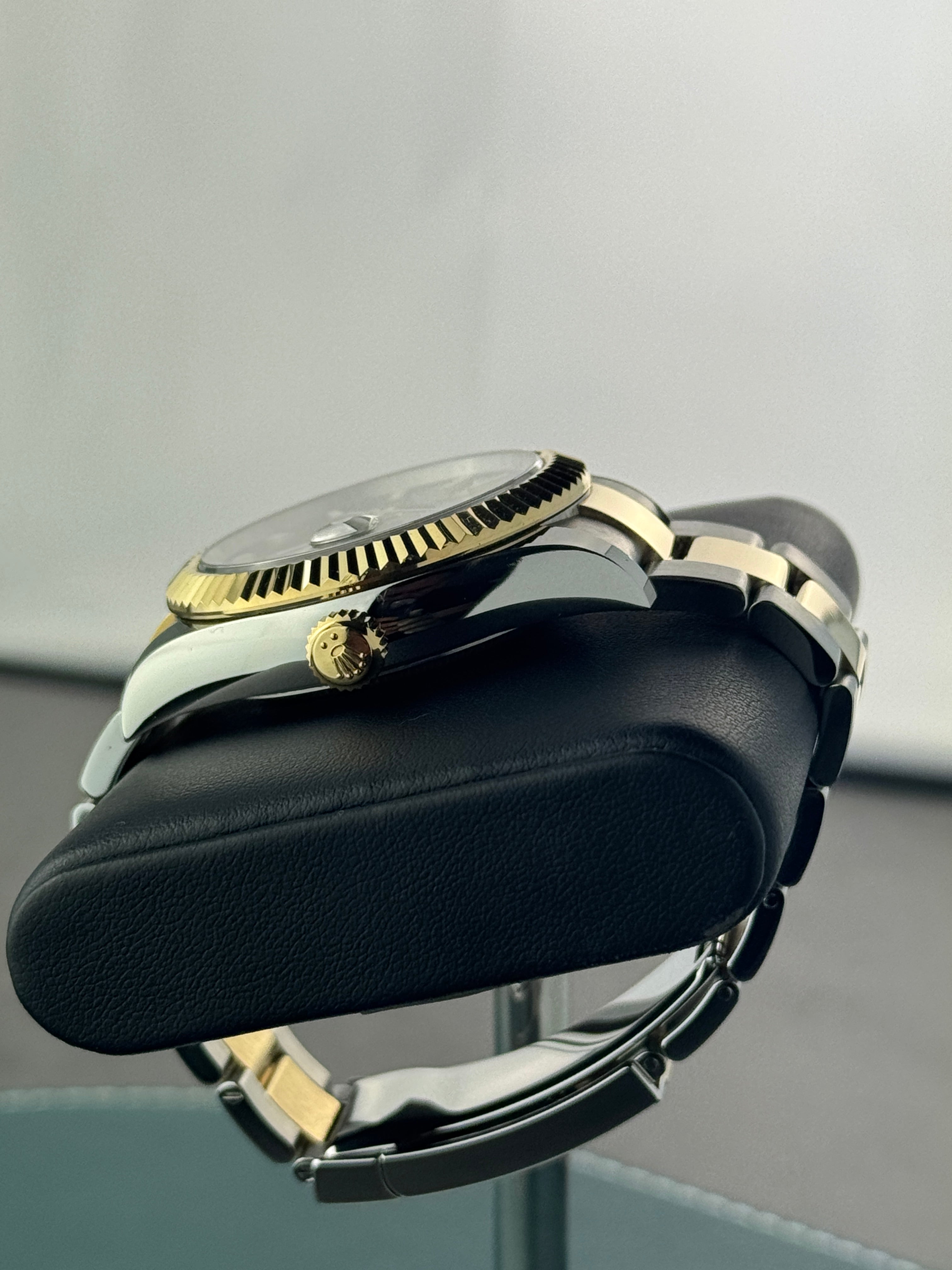 Rolex Sky-Dweller Bicolor – Ref. 326933