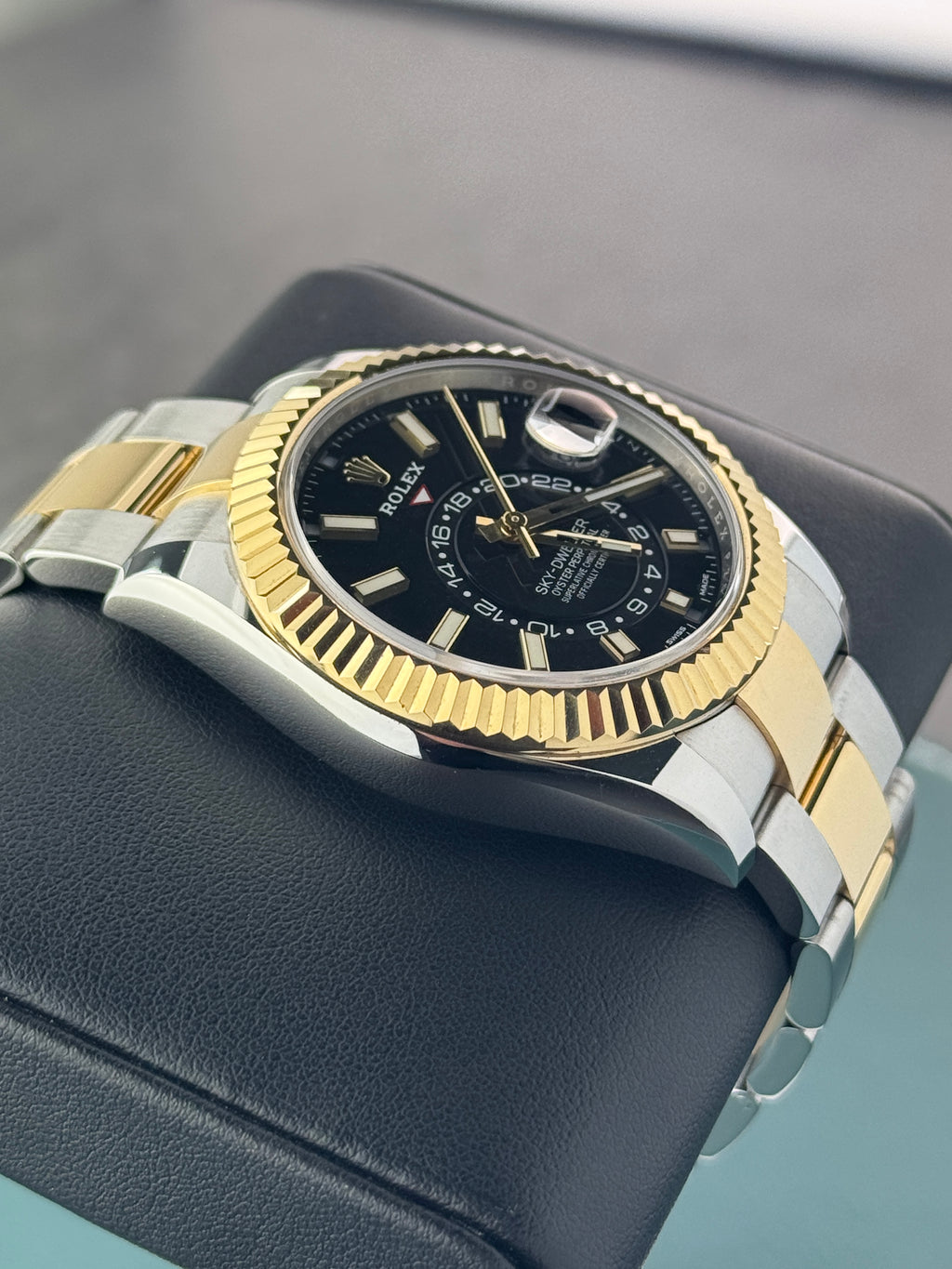 Rolex Sky-Dweller Bicolor – Ref. 326933