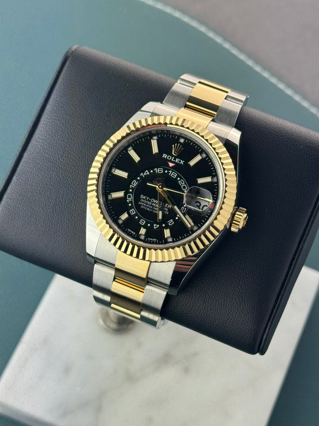 Rolex Sky-Dweller Bicolor – Ref. 326933