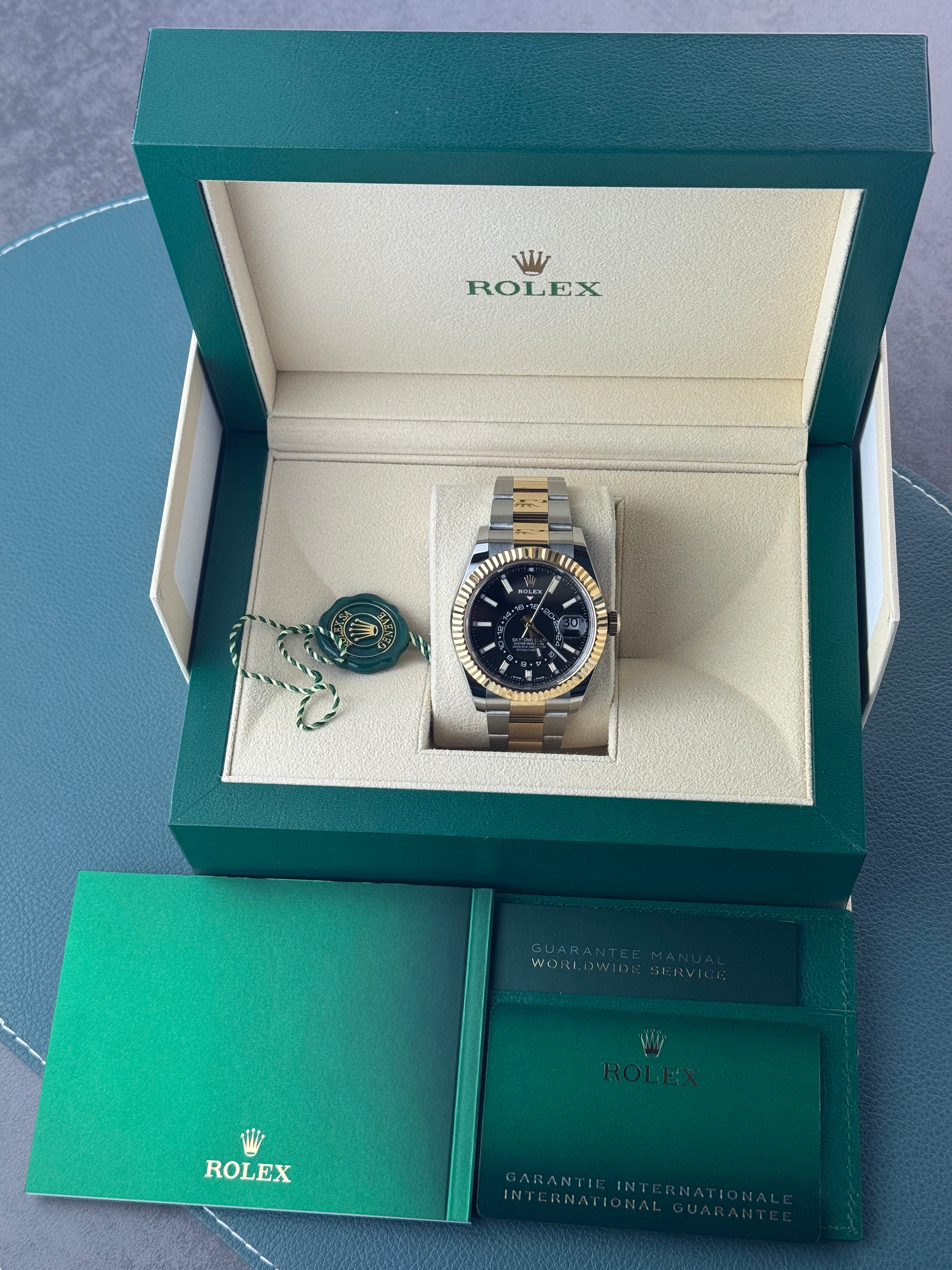 Rolex Sky-Dweller Bicolor – Ref. 326933
