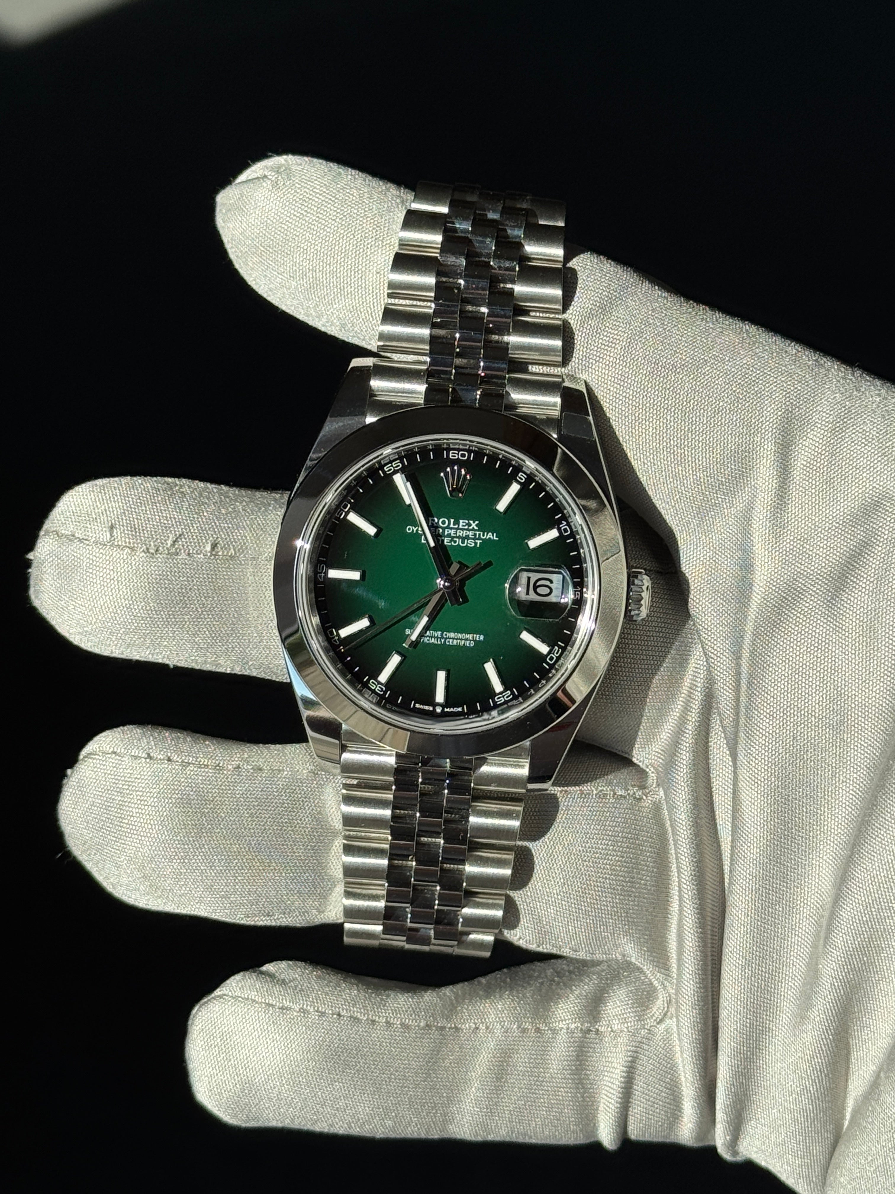 Rolex Datejust 41 - Ombre Green 126300
