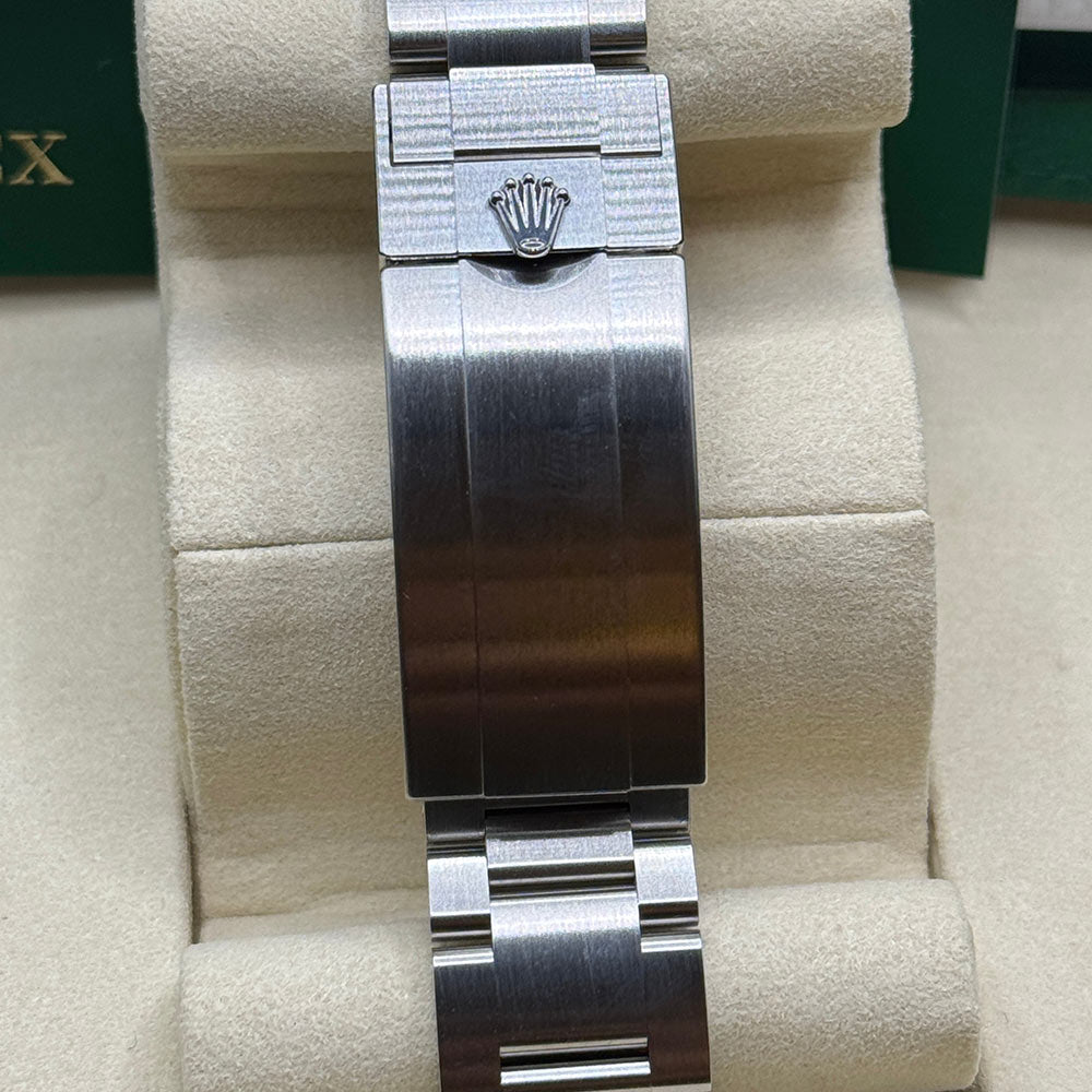 Rolex Submariner Date - 2025